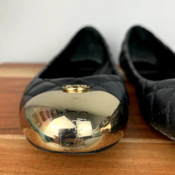 Tory Burch Kaitlin Flats Black Quilted Leather Gold Logo Ballet Shoes size 8.5 - Picture 3 of 12